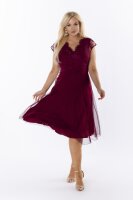 Ausgestelltes Midikleid mit Spitze PM80663