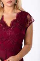 Ausgestelltes Midikleid mit Spitze PM80663