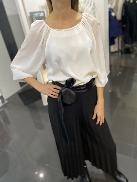 Bluse mit Schmuckperlen PM52579