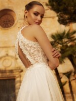 Brautkleid ZULA in A-Linie aus Tüll & Spitze Creme 36