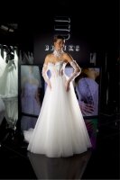 Brautkleid inkl. Handschuhe & Choker Beliks BSV066 023